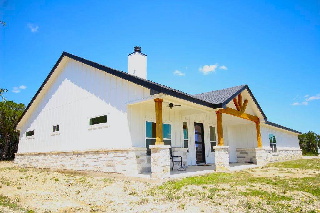 19920 Old Burnet Rd - Photo 1