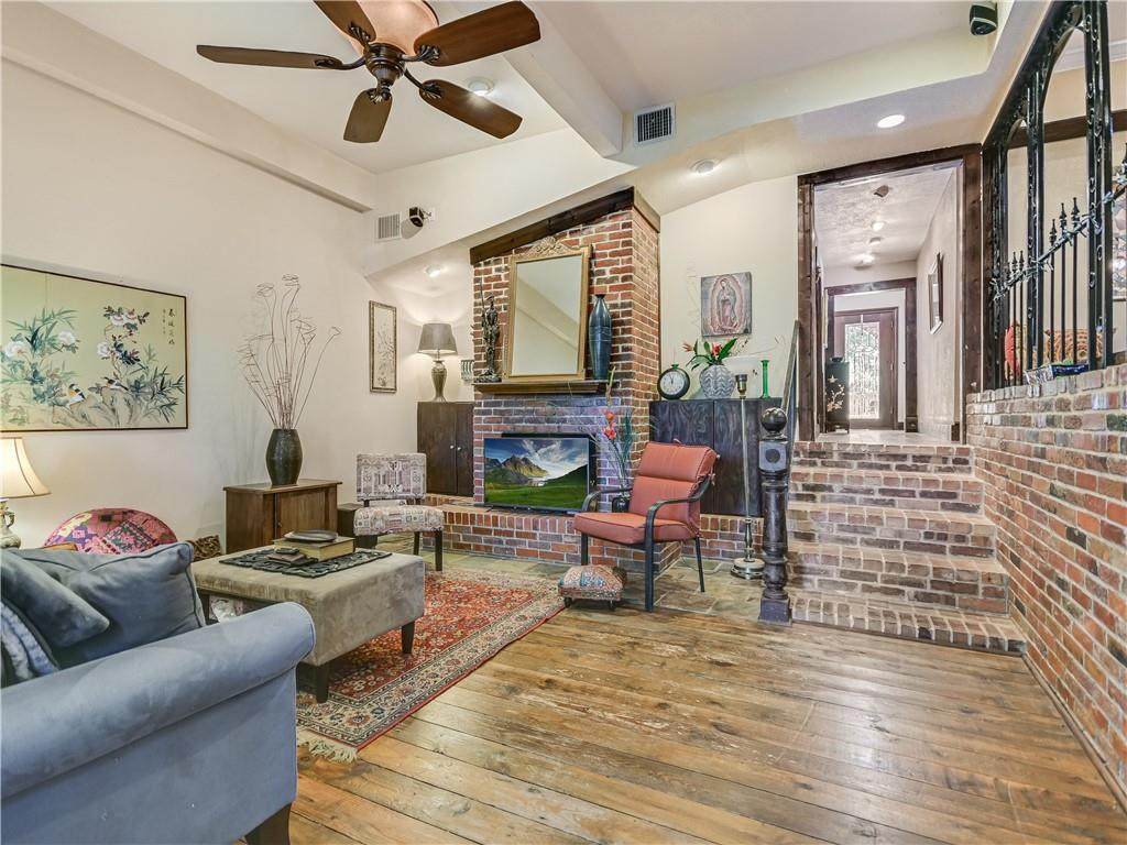 1304 Cardinal Hill Cir - Photo 1