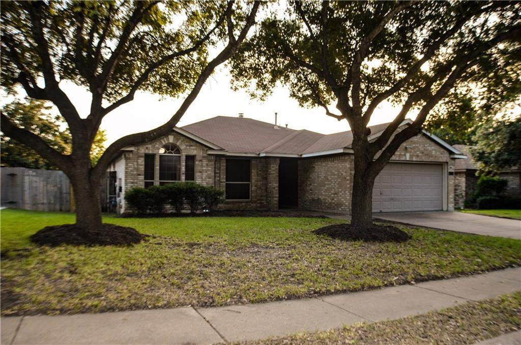 1214 Leah Ln - Photo 1