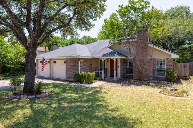 2201 Taylor Simonetti Ave - Photo 1