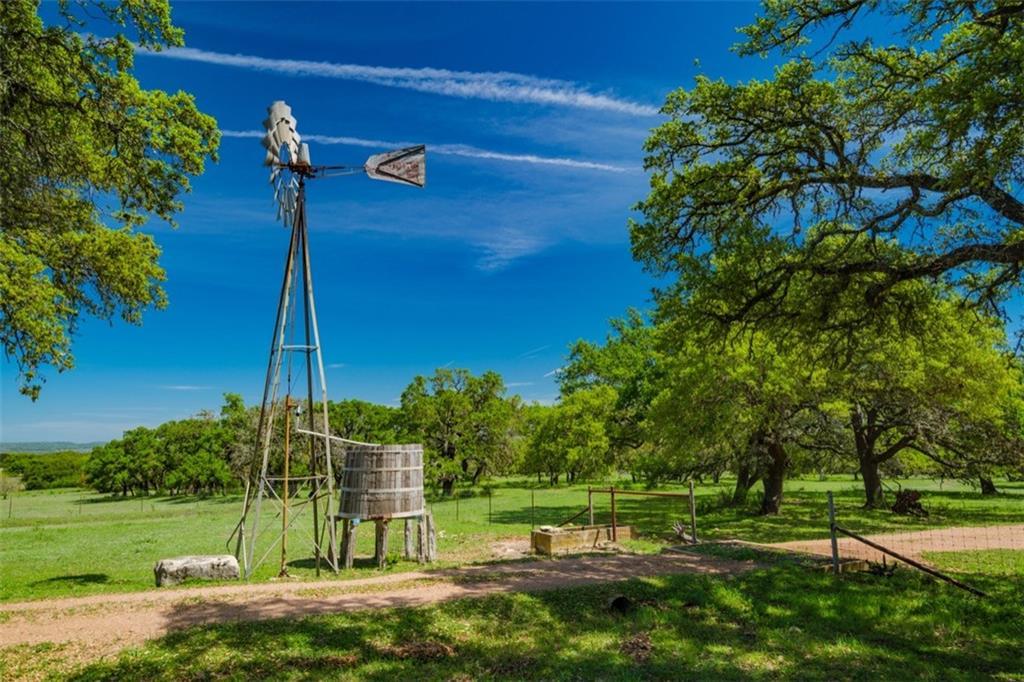 1116 Old Post Oak Rd - Photo 1