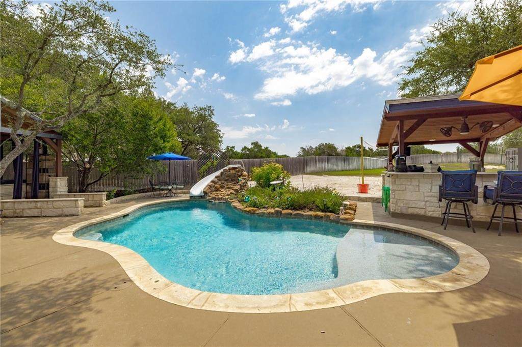 301 Alyssa Dr - Photo 1