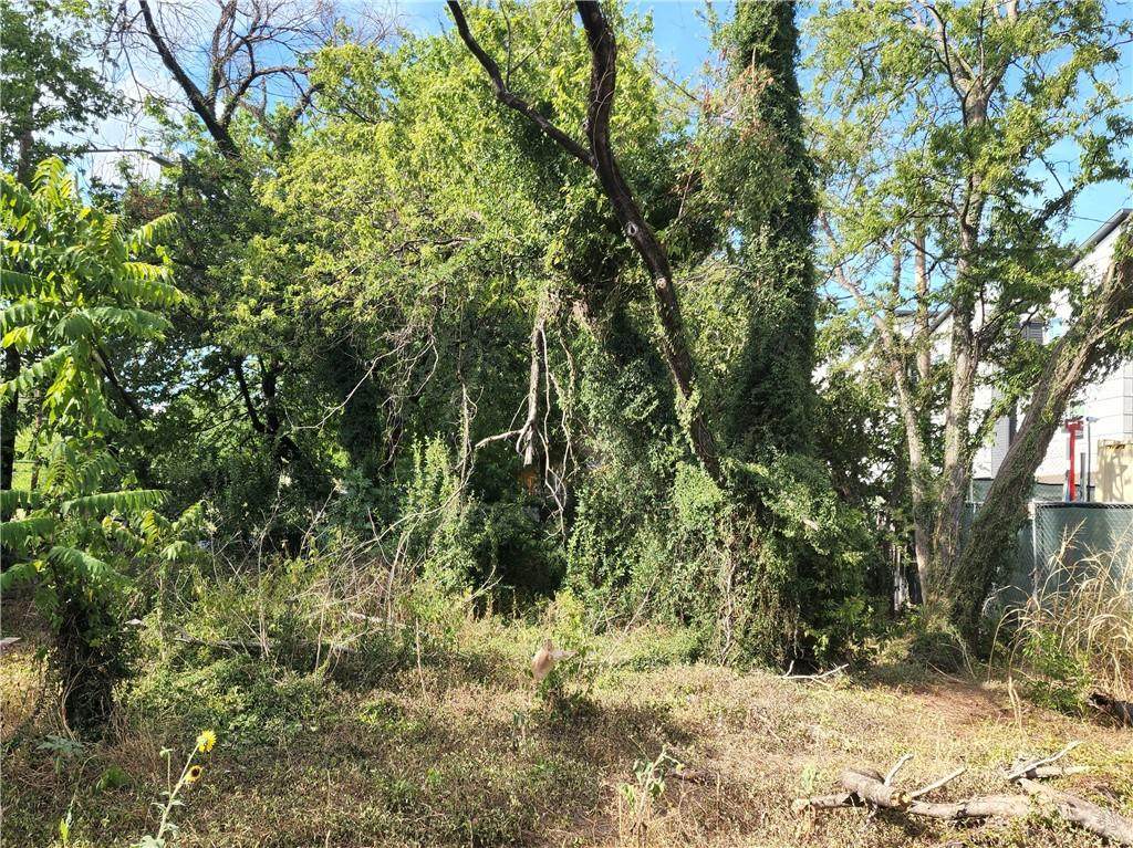 2314 Morelos St - Photo 1