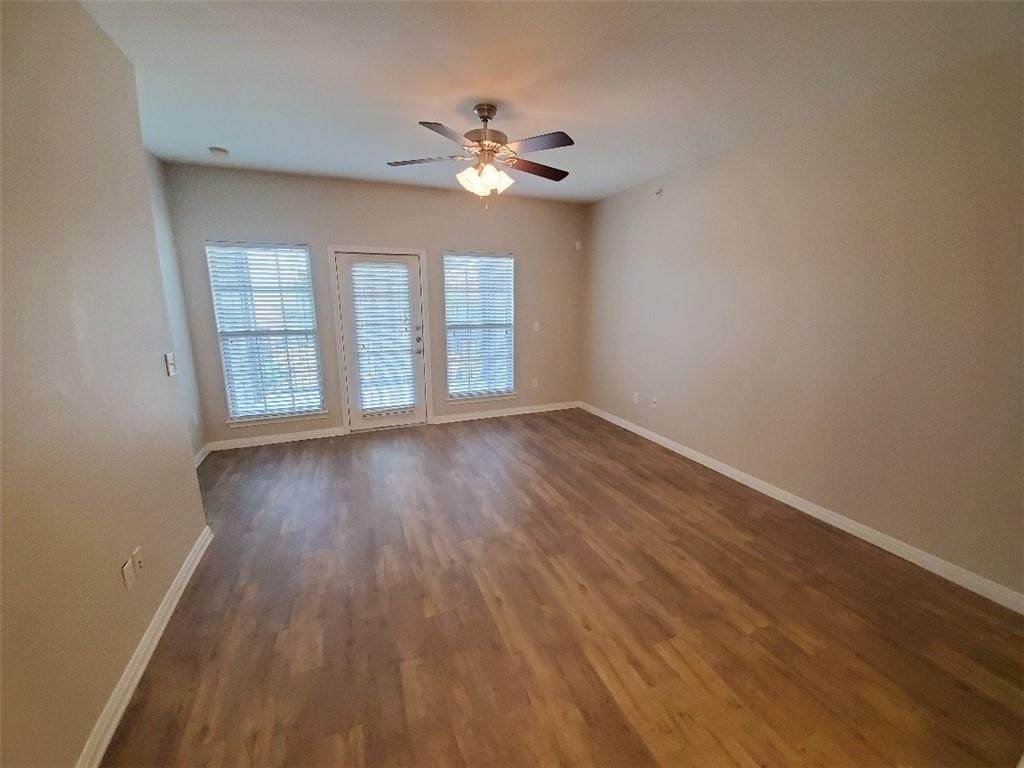 6810 Deatonhill Dr - Photo 1