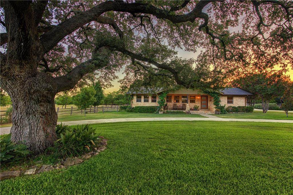 16017 Scenic Oaks Trl - Photo 1
