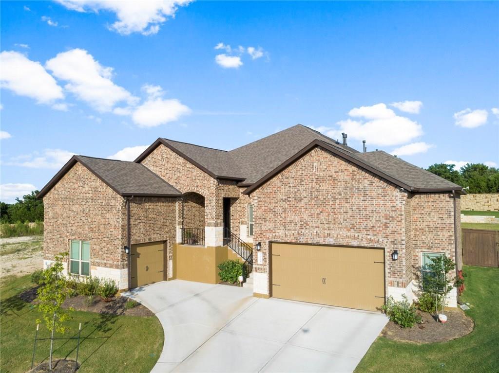 208 Challis Ct - Photo 1