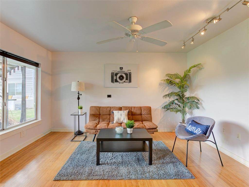 2200 Dickson Dr - Photo 1