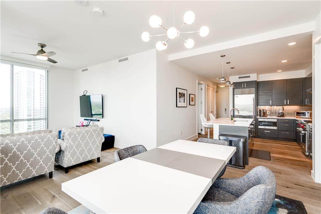 222 West Ave - Photo 1
