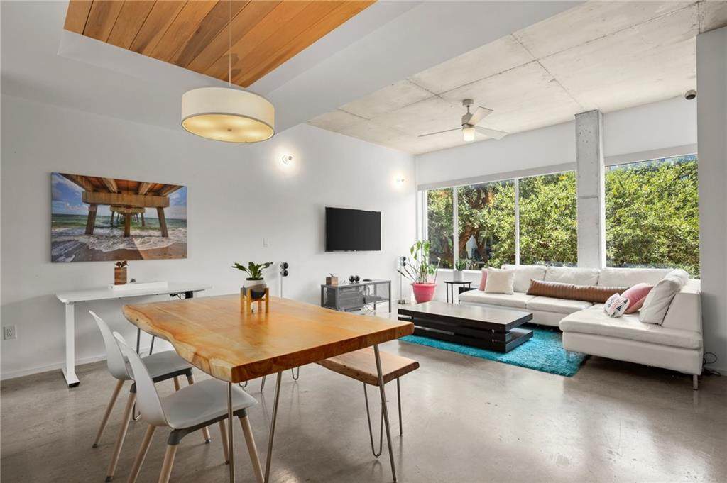2301 5th St - Photo 1
