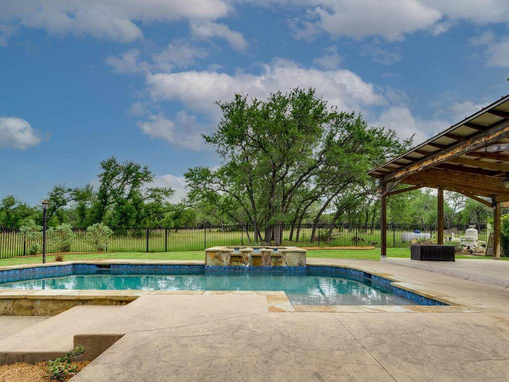 501 Southriver Dr - Photo 1