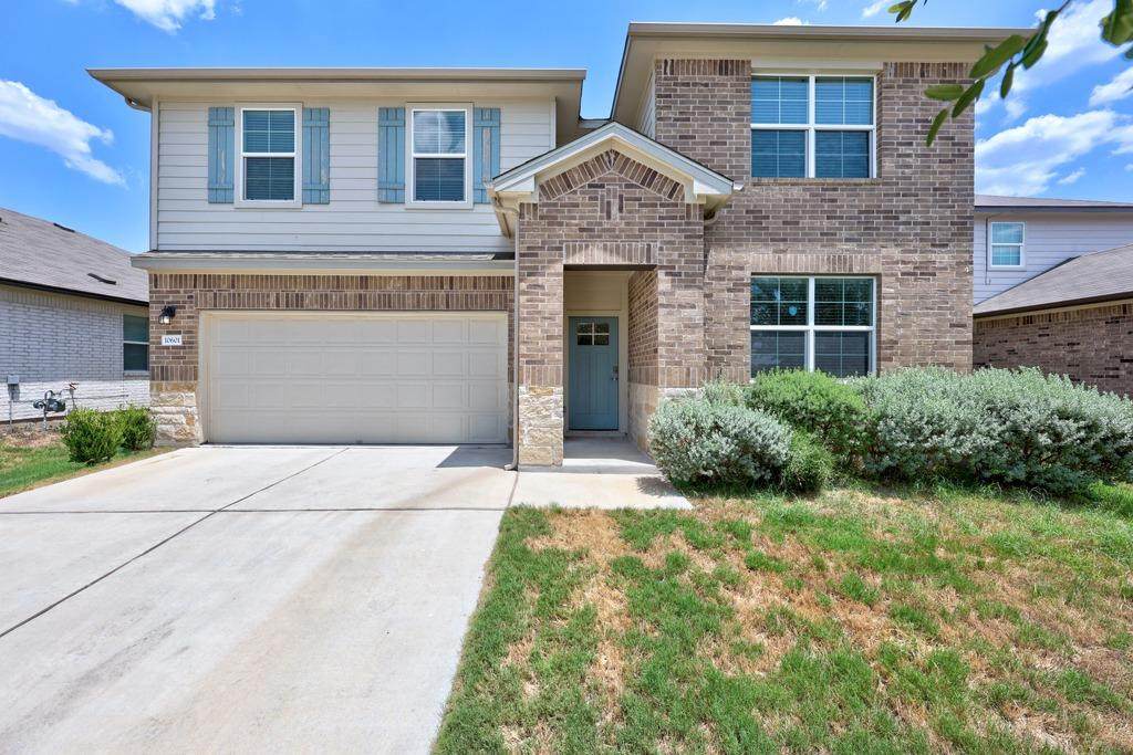 10601 Seguin St - Photo 1