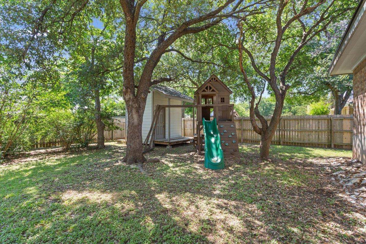 https://bt-photos.global.ssl.fastly.net/austin/orig_boomver_2_8386280-2.jpg