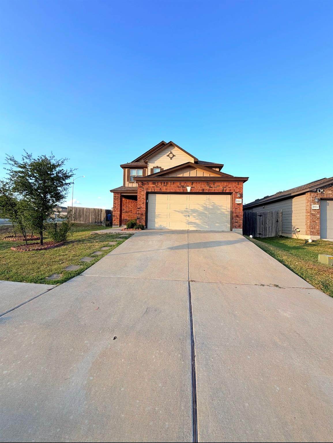 18900 Lady Bird Johnson St - Photo 1