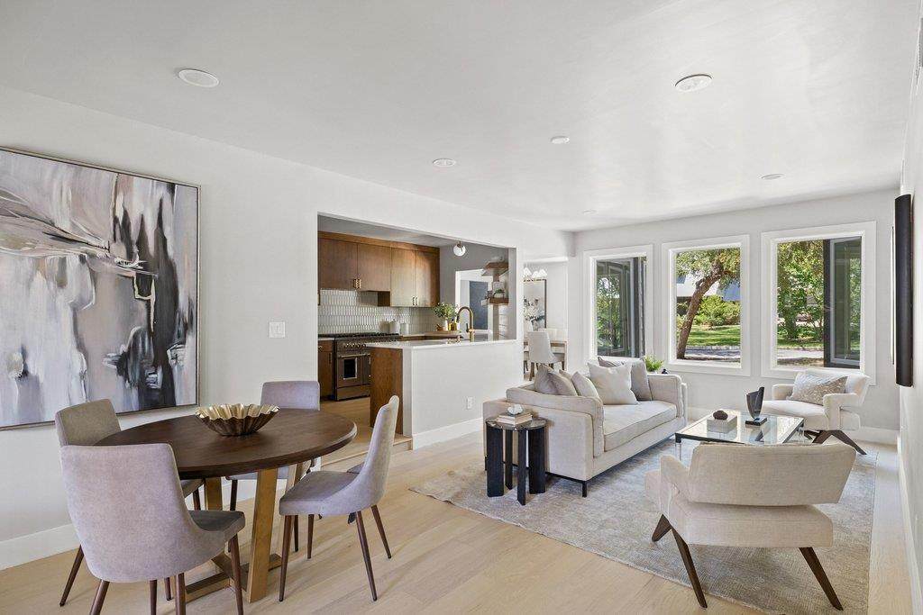 2101 Stamford Ln - Photo 1