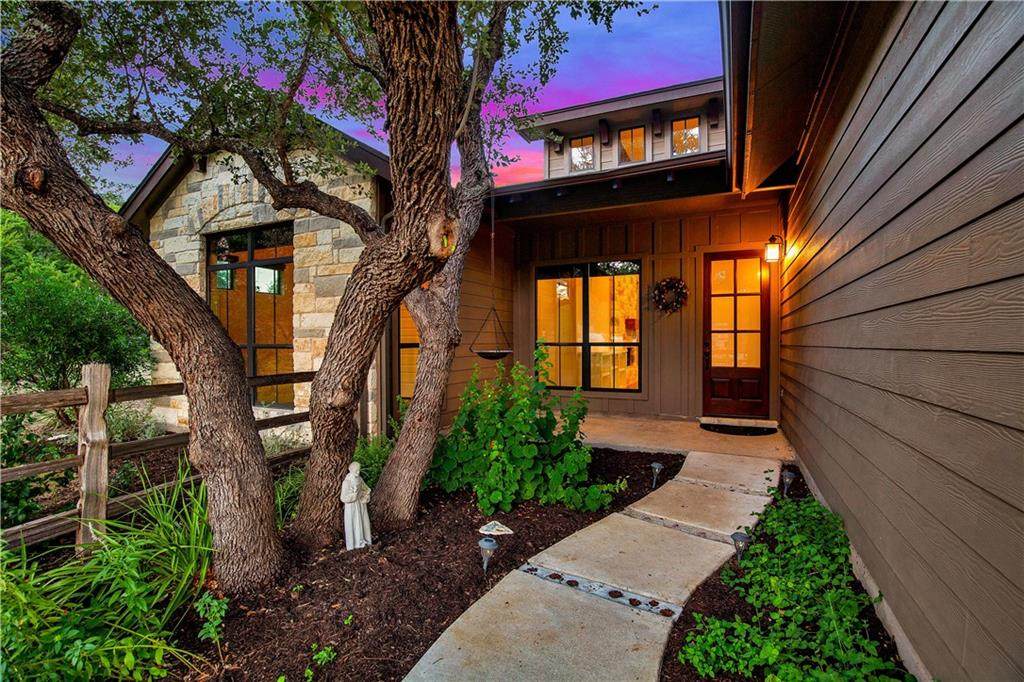705 Summit Dr - Photo 1