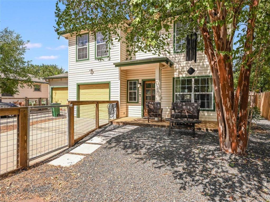 3900 Oakmont Blvd - Photo 1