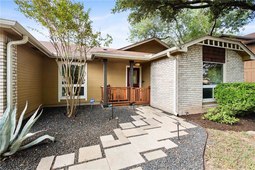 1419 Charolais Dr - Photo 1