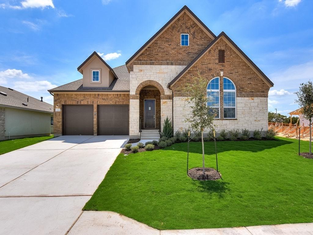 1104 Almeria Dr - Photo 1