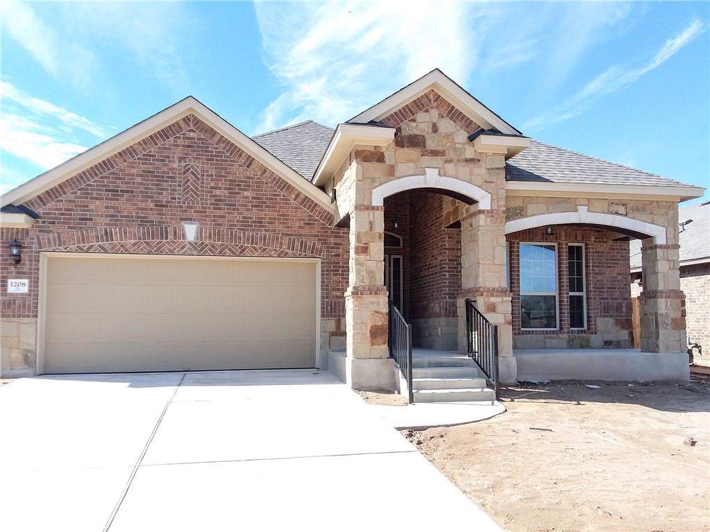 1208 Matt Ln - Photo 1