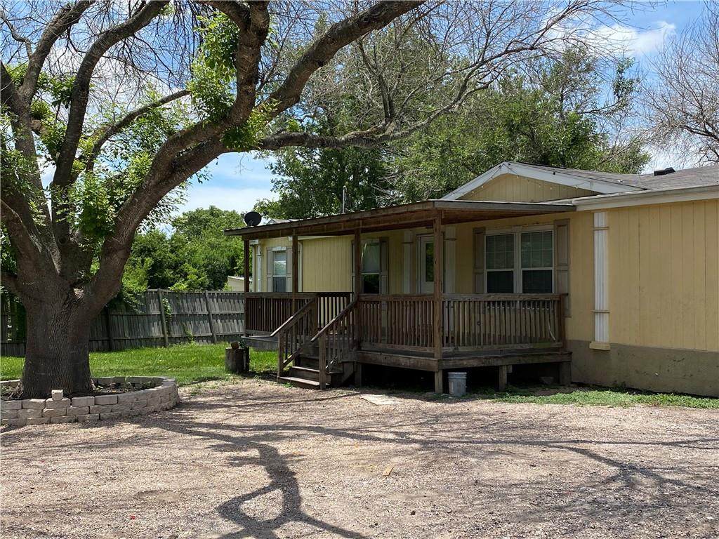 159 Lakeside Cir - Photo 1