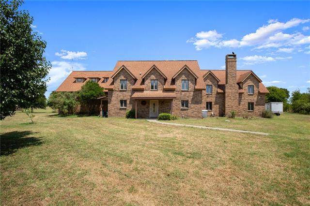 3601 County Road 464 - Photo 1