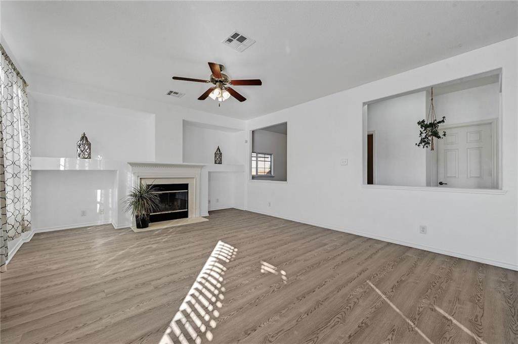 150 Mistletoe Ln - Photo 1