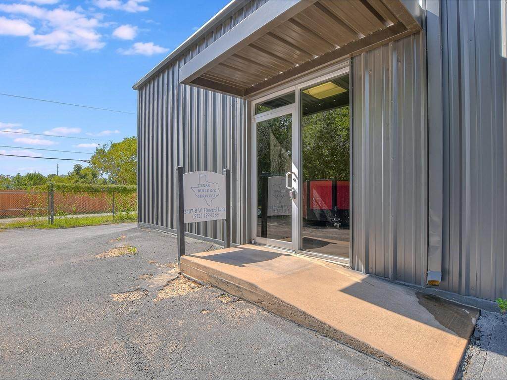 2407 Howard Ln - Photo 1