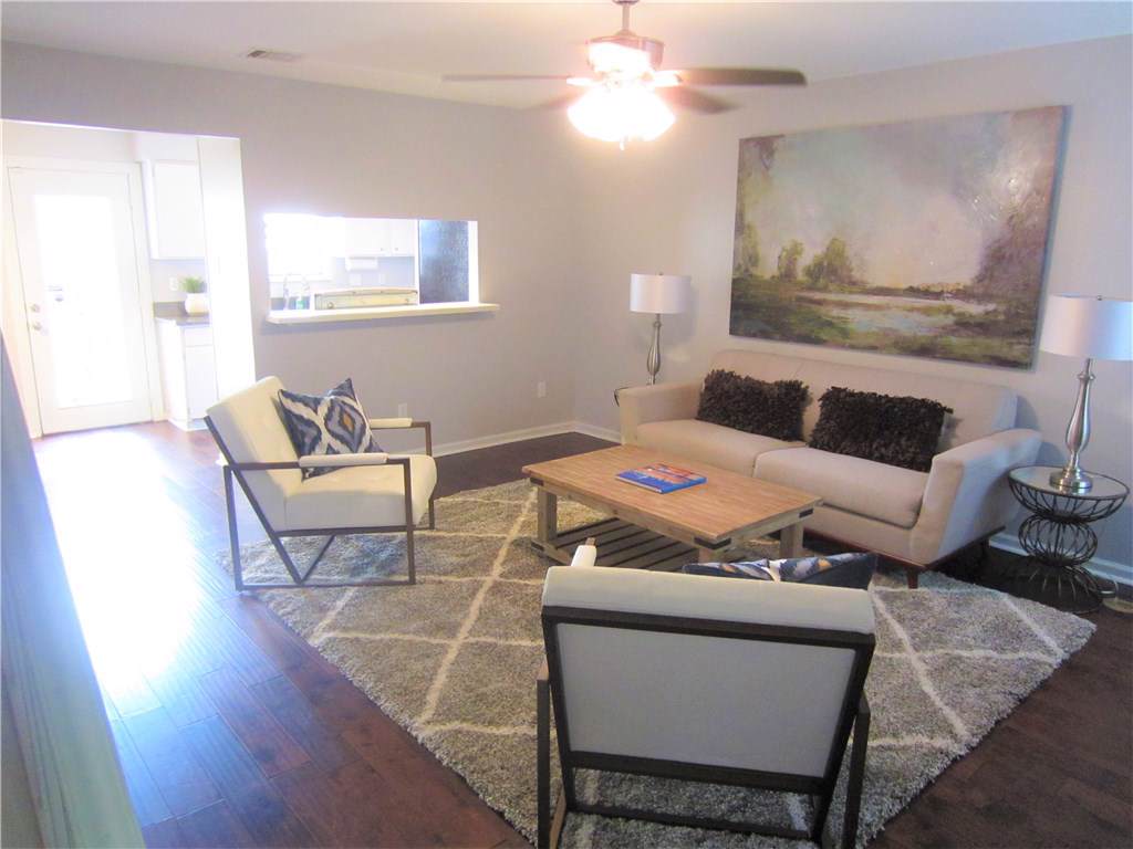 8400 Jamestown Dr - Photo 1