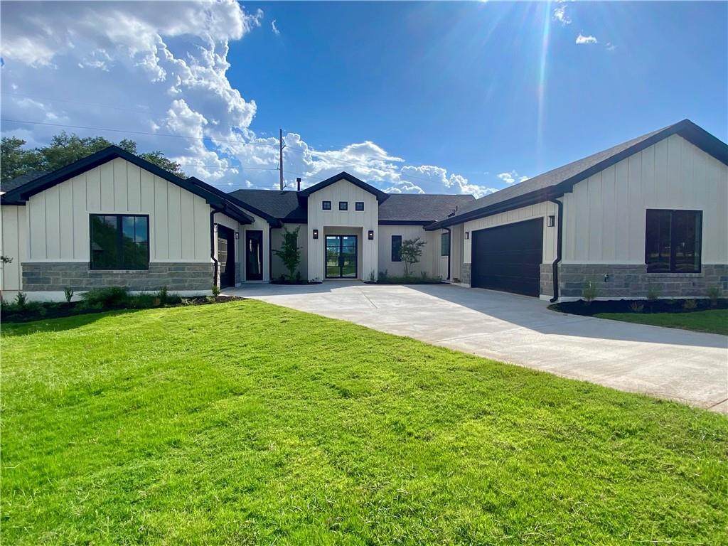 325 Stockman Dr - Photo 1