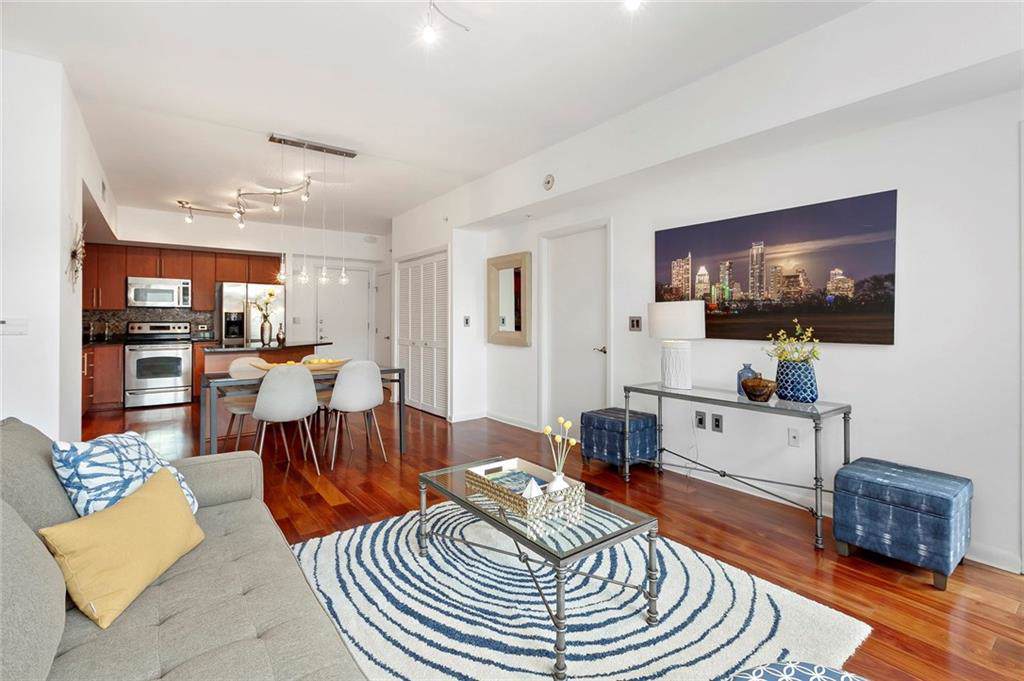 54 Rainey St - Photo 1