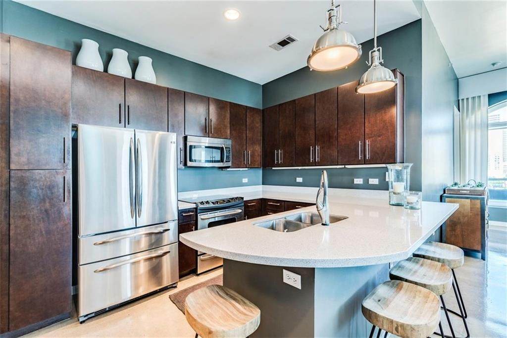 507 Sabine - Photo 1