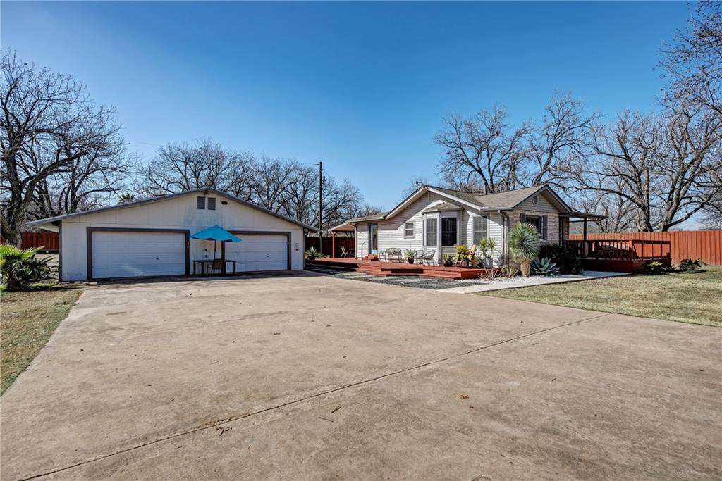 422 Thompson Ln - Photo 1