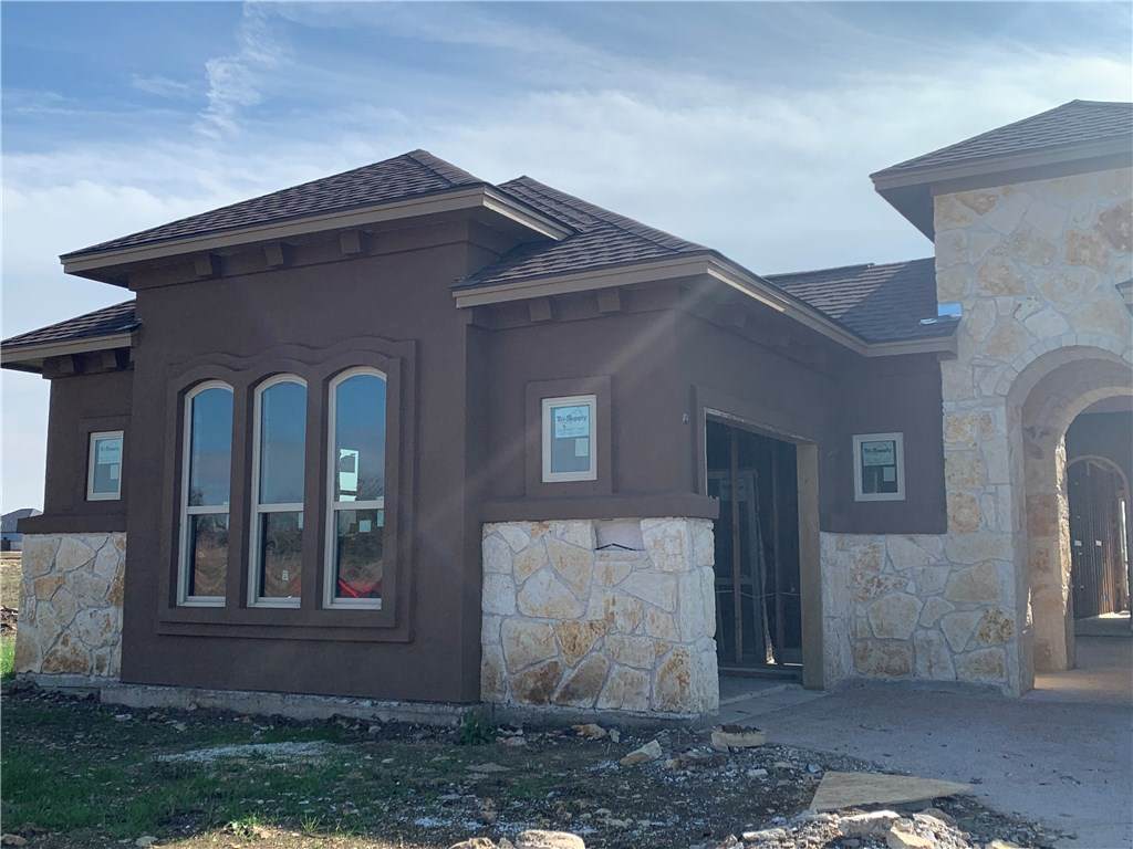 621 Magan Ln - Photo 1