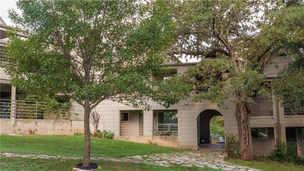 1514 Parker Ln - Photo 1