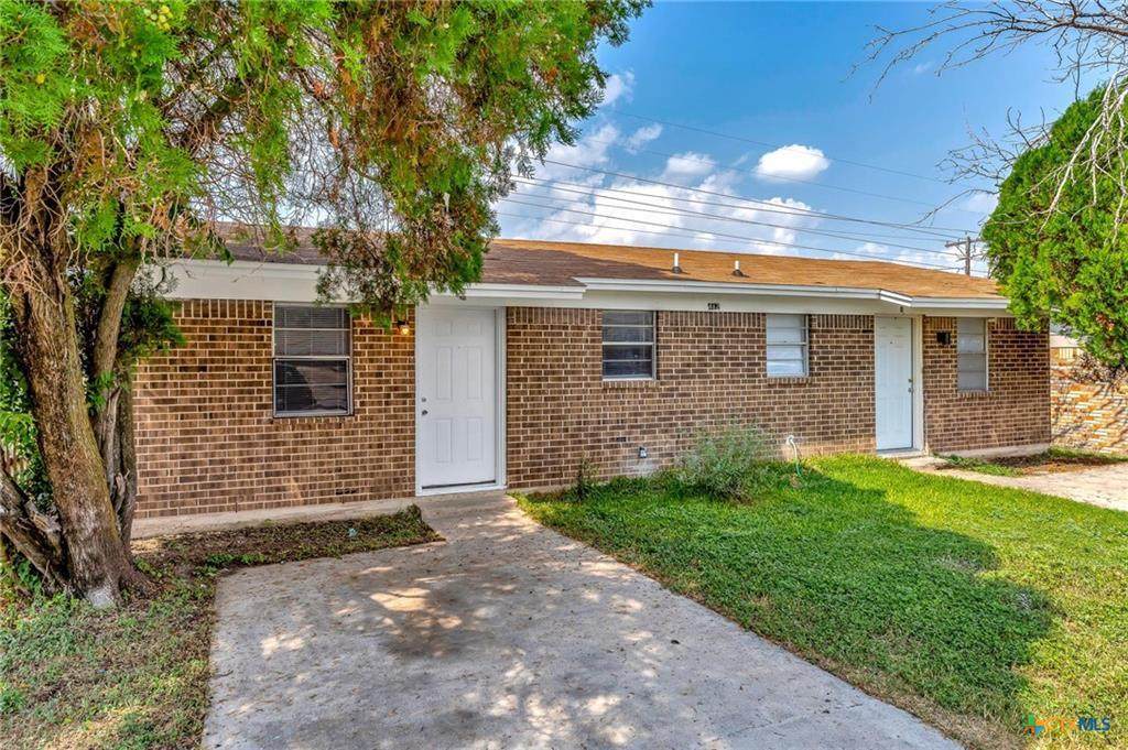 412 Sunset Ln - Photo 1