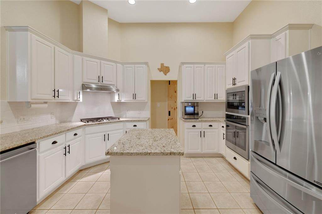 912 Brighton Bend Ln - Photo 1