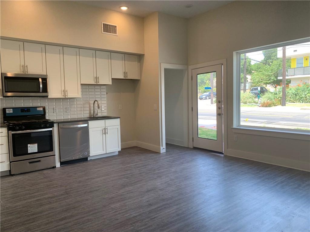 2827 Manor Rd - Photo 1