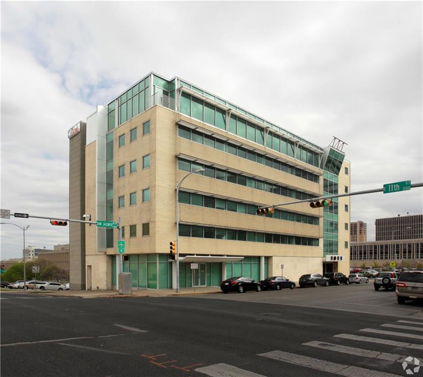 1011 San Jacinto Blvd - Photo 1