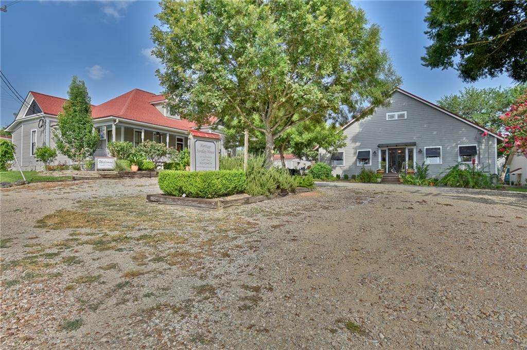 12401 Washington St - Photo 1