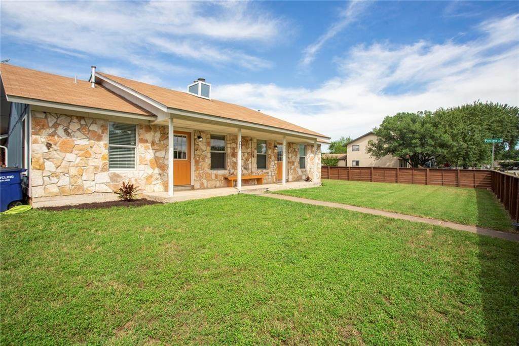2004 Stassney Ln - Photo 1