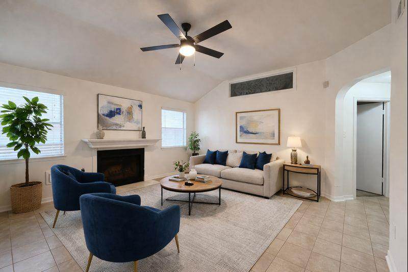 1809 Whitney Way - Photo 1