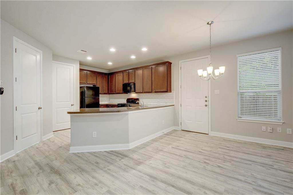 5701 Cougar Dr - Photo 1