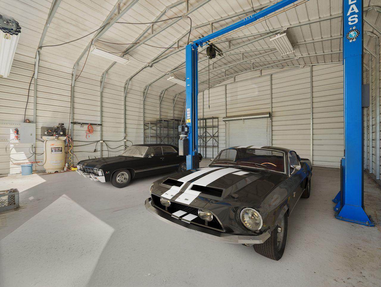 504 Oak Grove Rd - Photo 1