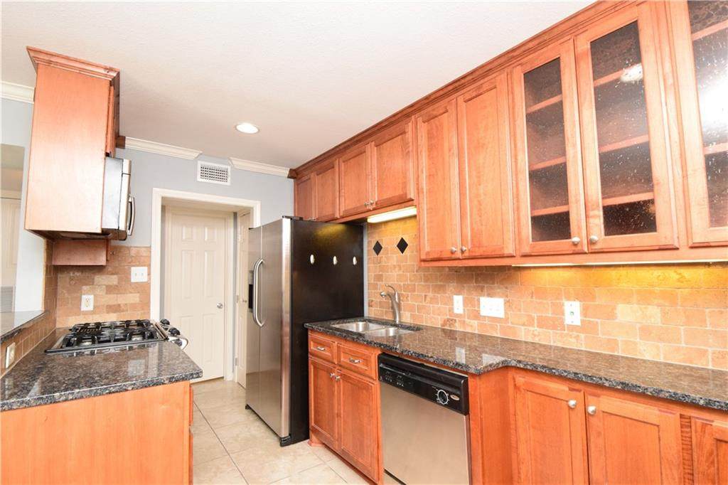 407 45th St - Photo 1