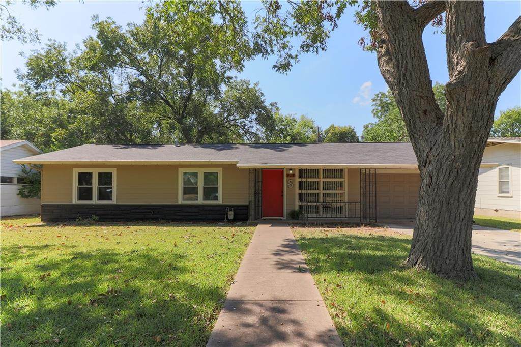 907 Fisher St - Photo 1