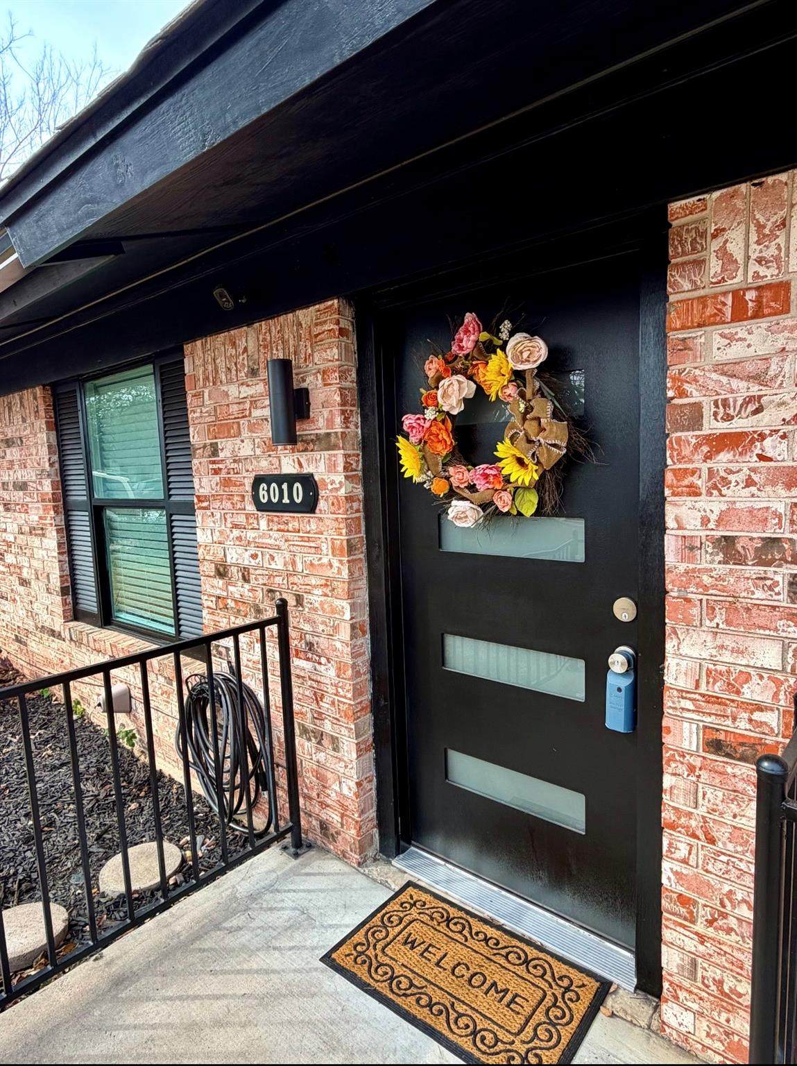 6010 Waycross Dr - Photo 1