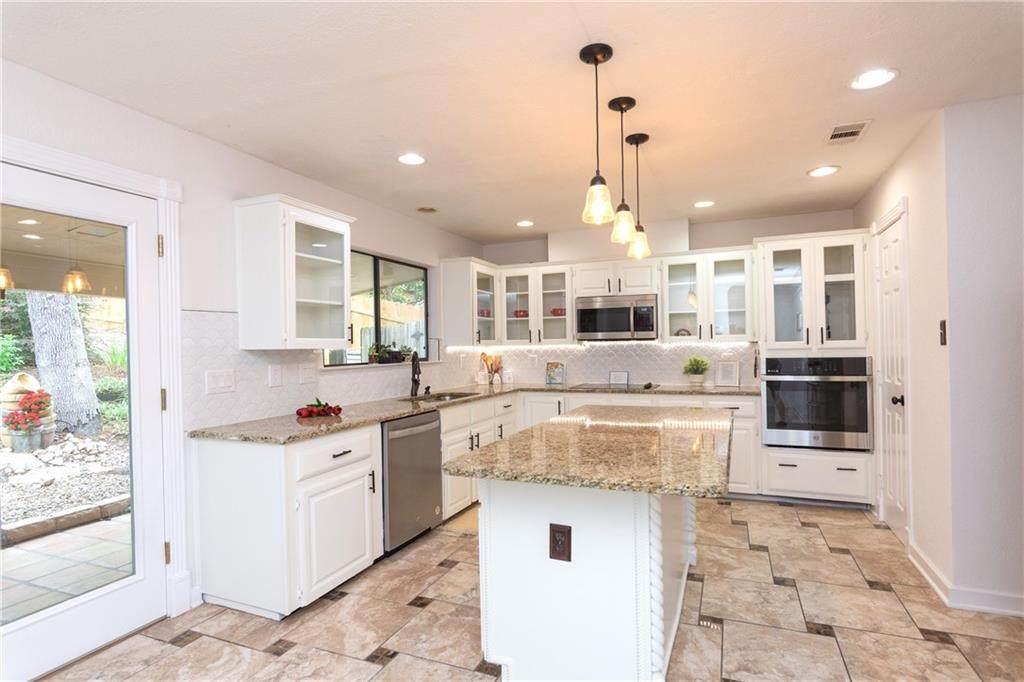 9100 Spring Lake Dr - Photo 1