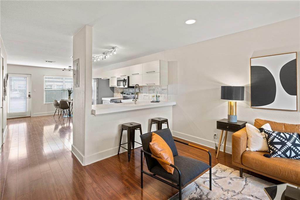 1101 Grove Blvd - Photo 1