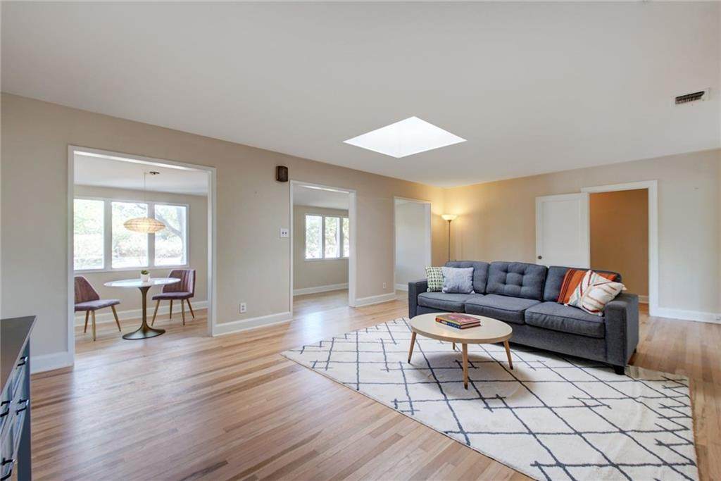 4310 Airport Blvd - Photo 1