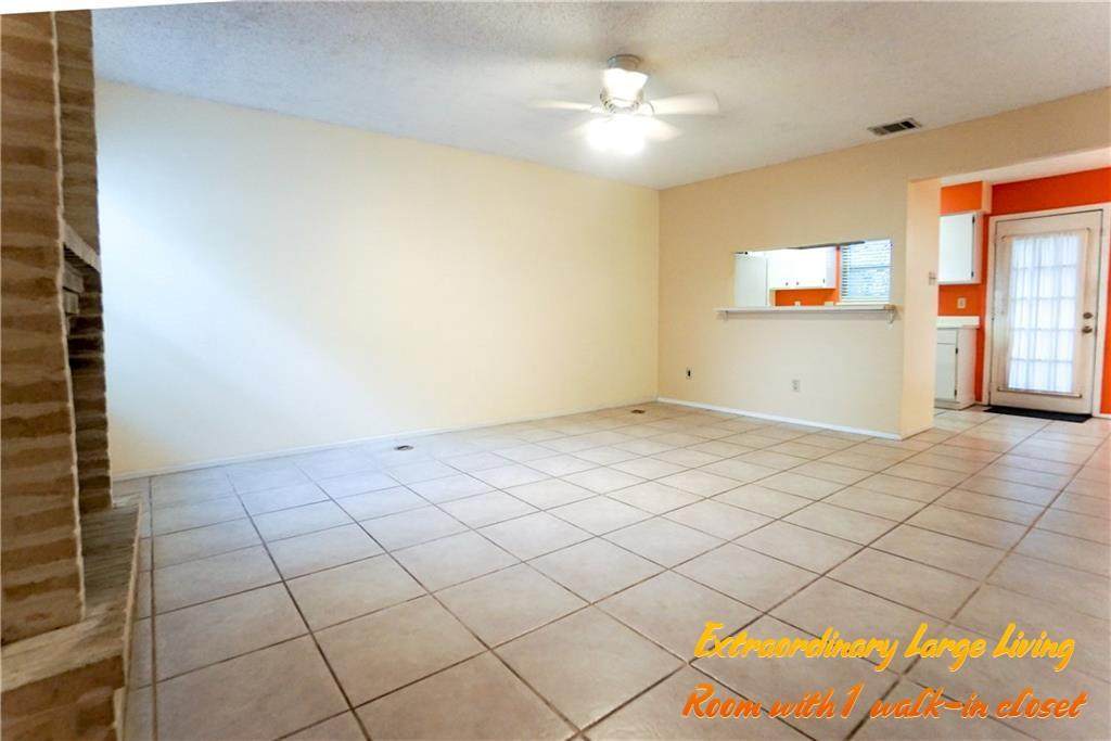 8400 Jamestown Dr - Photo 1